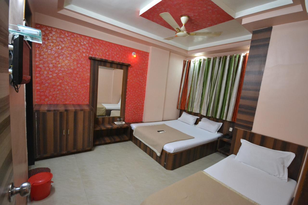 Hotel Sai Hari Prasad Shirdi Dış mekan fotoğraf