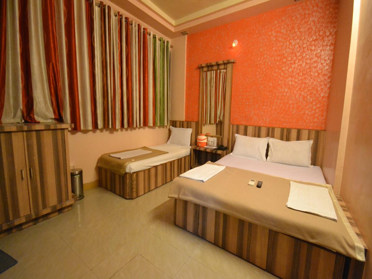 Hotel Sai Hari Prasad Shirdi Dış mekan fotoğraf